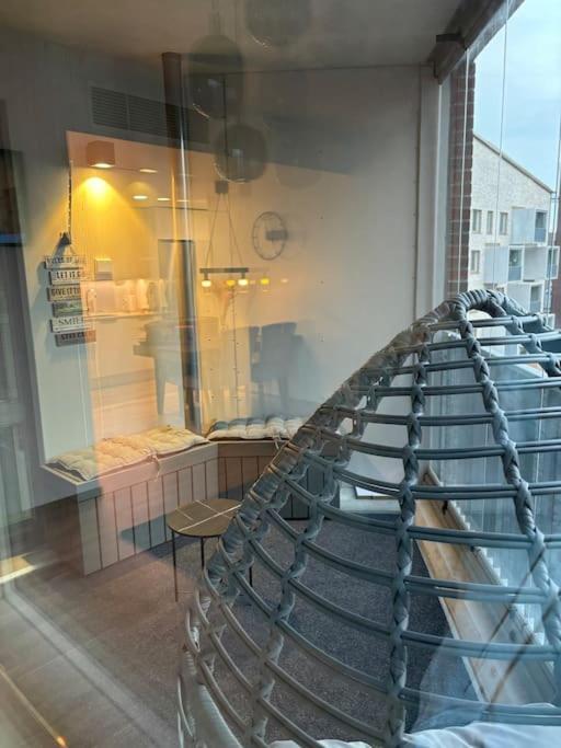 Eco-apartment & Balcony Near Mall Of Tripla,